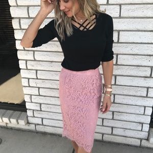 Elegant pencil skirt